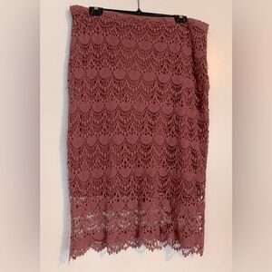 🎉 167 PENNINGTONS lined crochet lace skirt